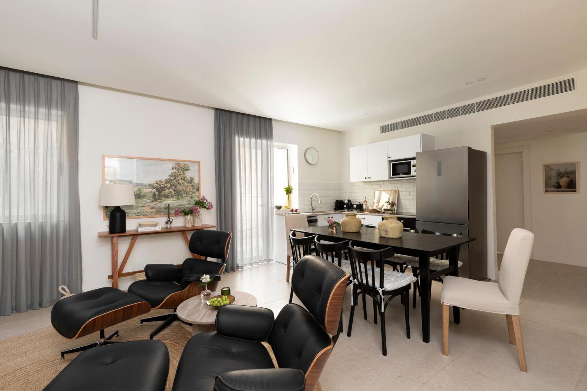 The J Luxury Apartments - By Localz Group Yerusalem Bagian luar foto